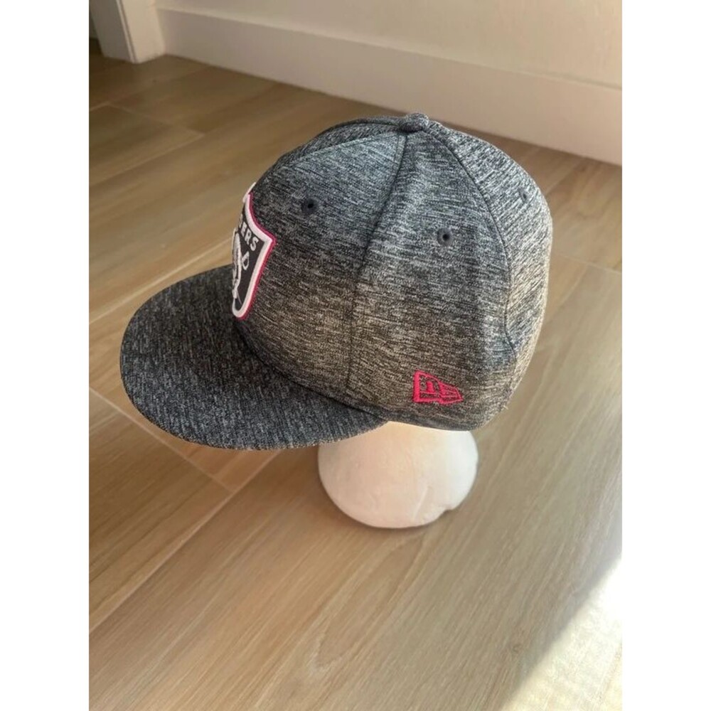 Baseball cap - Picture 3 of 8